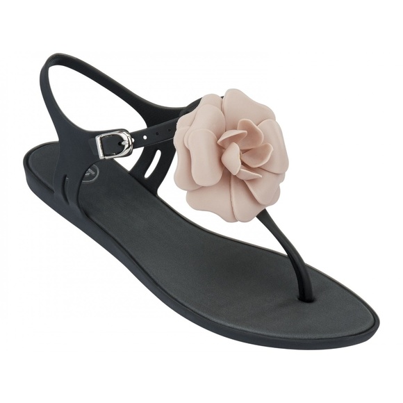 melissa flower flip flops
